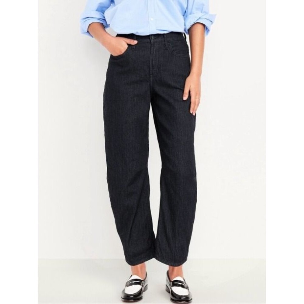 Old Navy High-Rise Wow Barrel Leg In Washed Black Denim Size 14